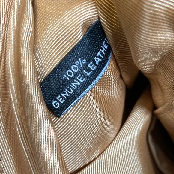 Ora Delphine | Black leather Satchel Bag - Picture 6 of 9